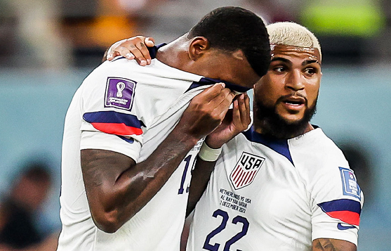 NBA2K传奇谢幕,球迷泪洒赛场 NBA2K传奇谢幕,球迷泪洒赛场