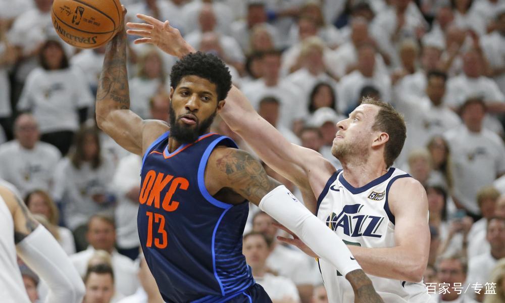 关于篮球战术调整奏效，成功扭转局势的信息