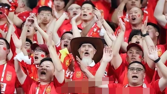 包含一场经典之战！世界杯点燃球迷热情的词条