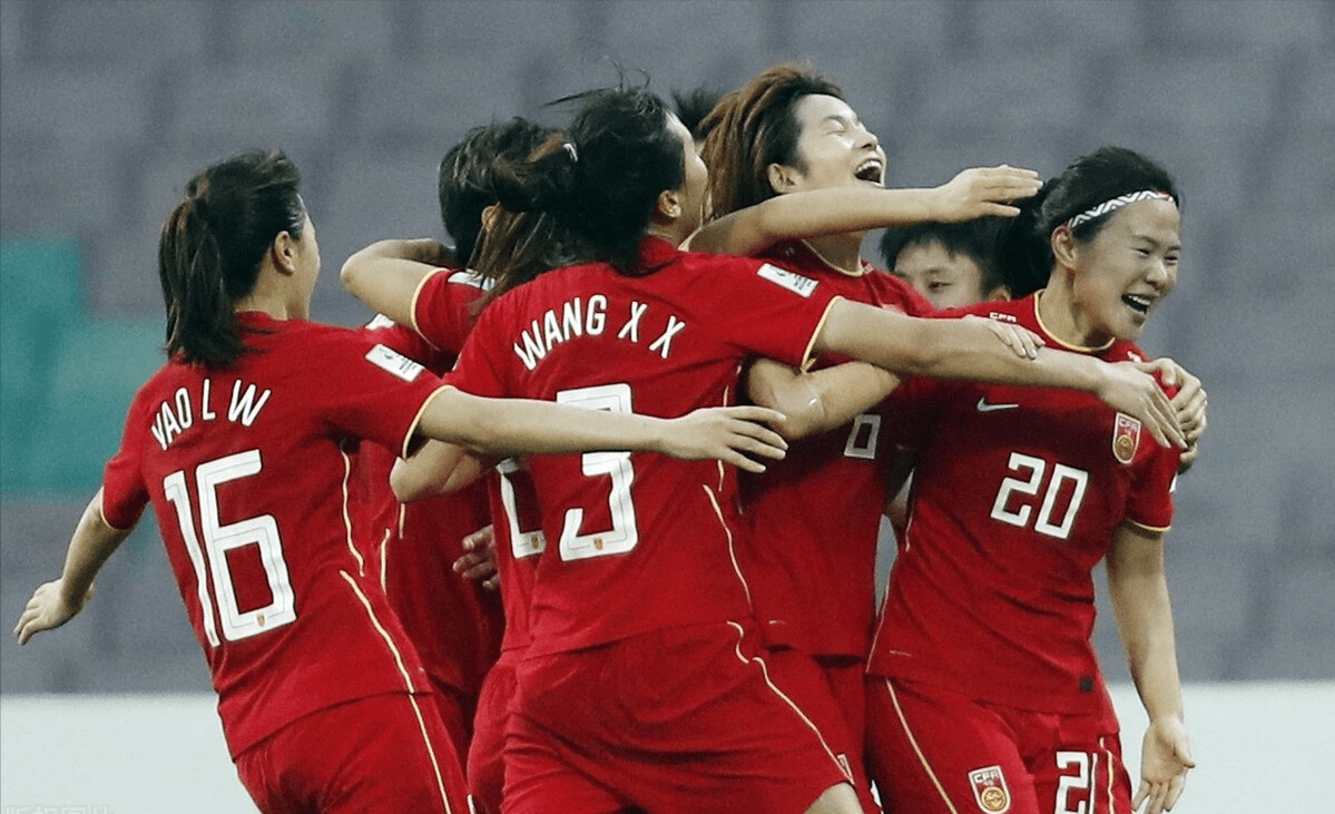 中国队翻盘英格兰队，马龙统治全场