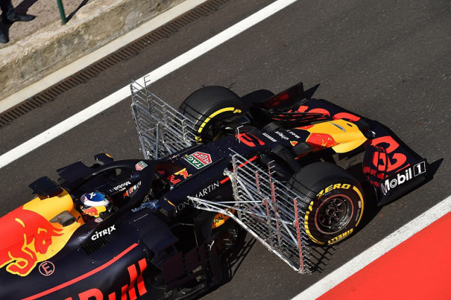 法拉利碾压雷诺车队，拉塞尔刷新纪录